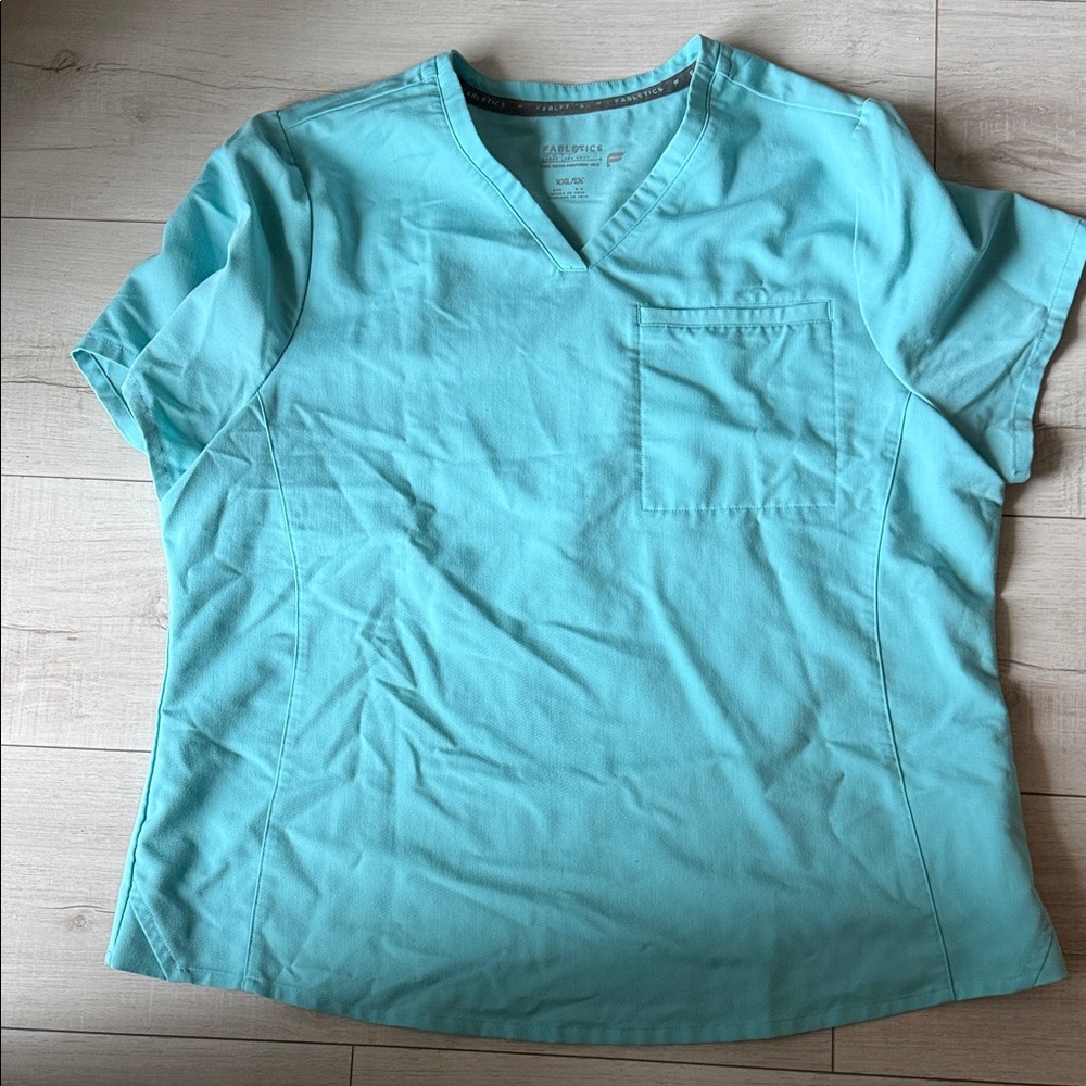 Fabletics Women's Aqua XXL SCRUB V-Neck Top